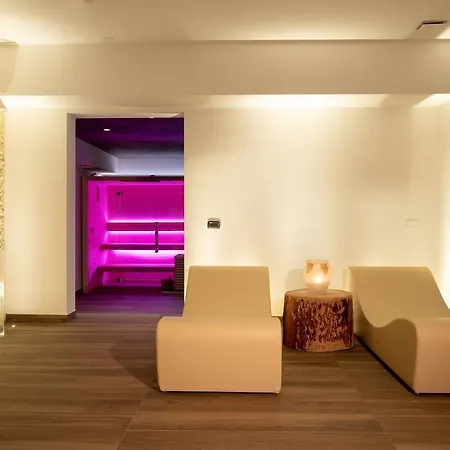 Szálloda Grand Impero - Wellness & Exclusive Castel del Piano